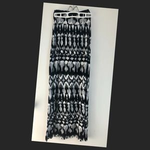Black and white Ikat print maxi skirt XS
